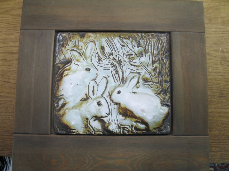 Keramiktavla, Henrik Allert, Pentik, Finland, kaniner, 23x25 - 436